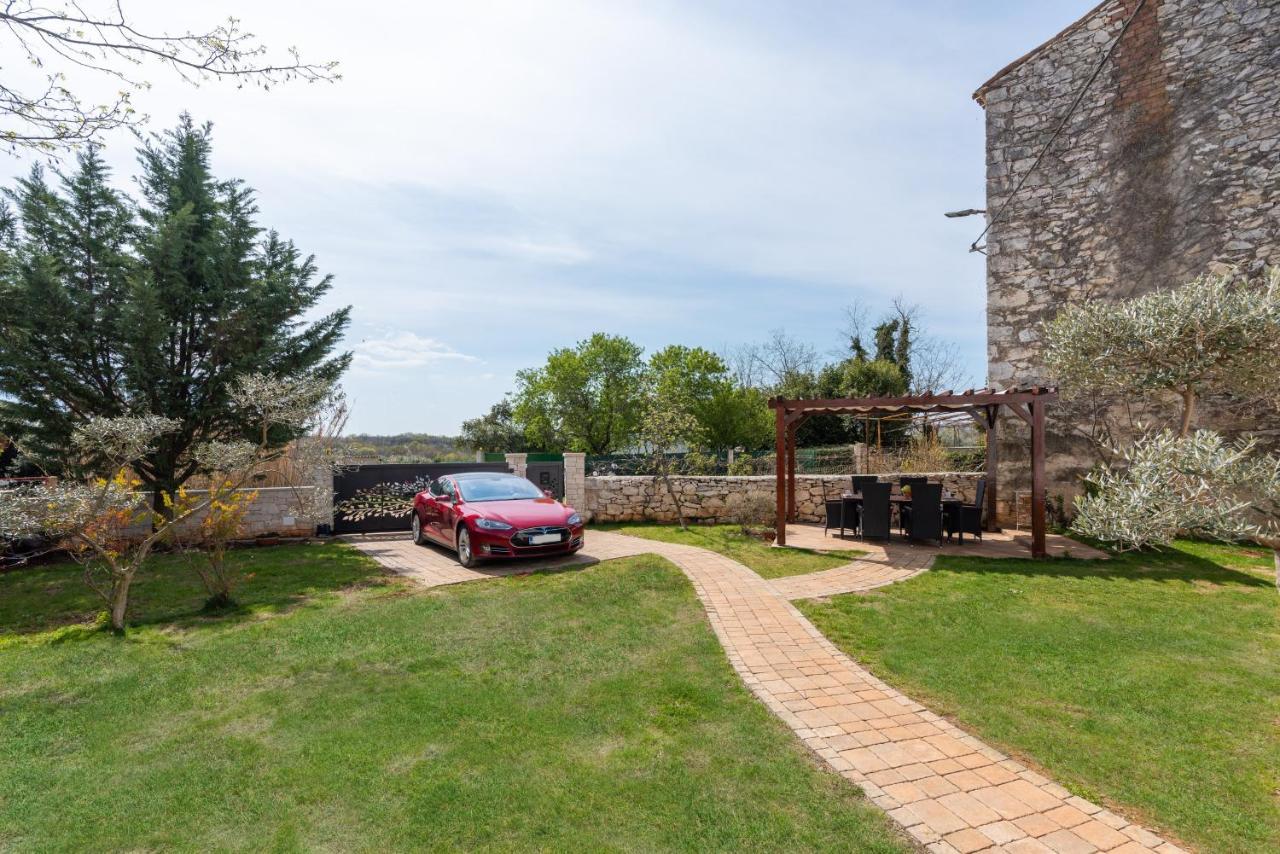 Apartma The Village